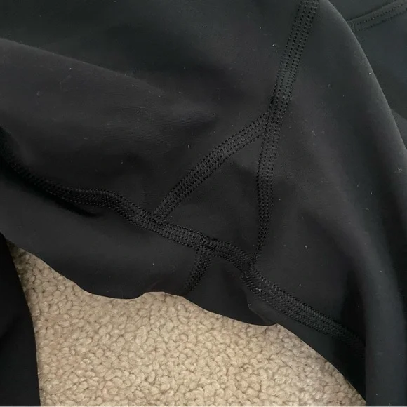 Lululemon “Like New” Groove Black Flare Pant Sz 0 - Picture 12 of 13